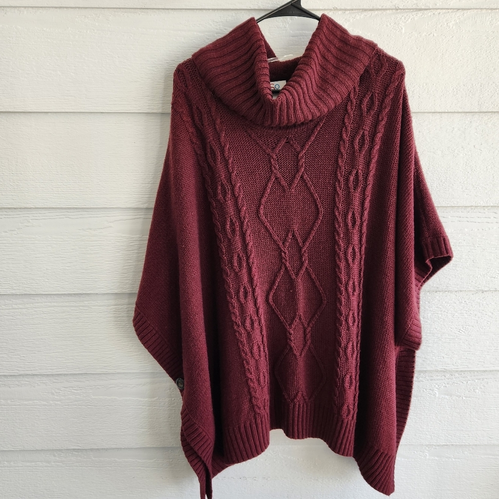 OSO Cable Knit Turtle Neck Poncho